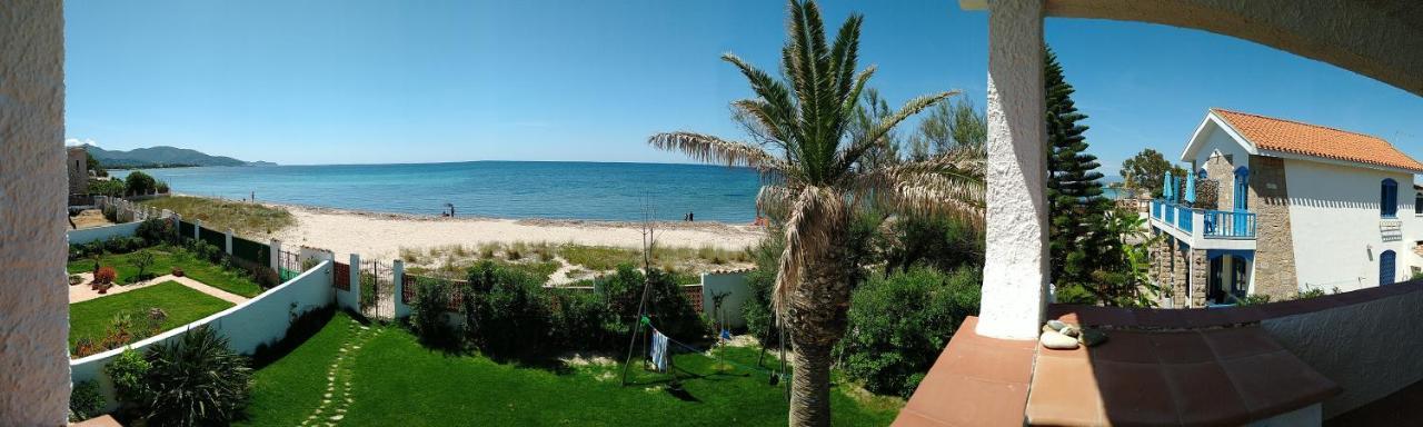 פלומיני די קווארטו In Front Of The Beach - La Terrazza Sul Mare מראה חיצוני תמונה